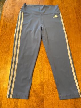 Adidas Aeroready workout 3/4 length pants. Size S. Powder blue w white stripes.